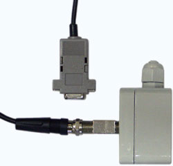 Подключение кабеля для связи с ПК к преобразователю интерфейса при его конфигурировании.